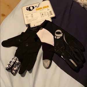 Women’s Brand New Cycling Gloves - Pearl Izumi